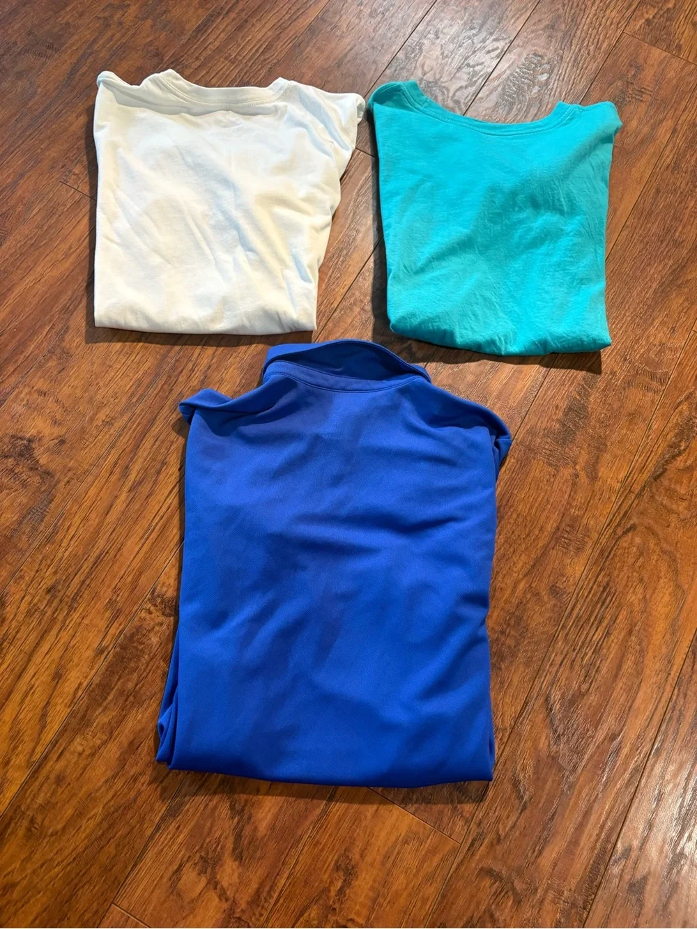 3 boys size XL Nike/Jordan tops